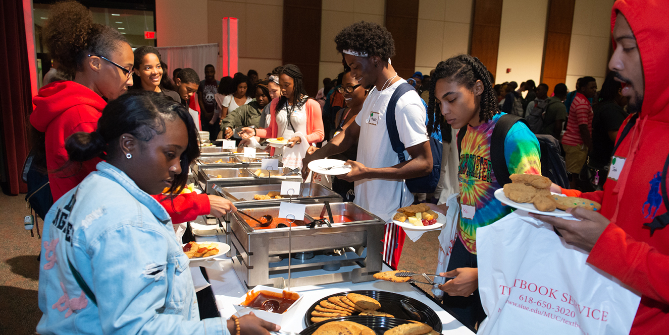 Students enjoying food at SIUE in the Meridian Ballroom of the Morris University Center