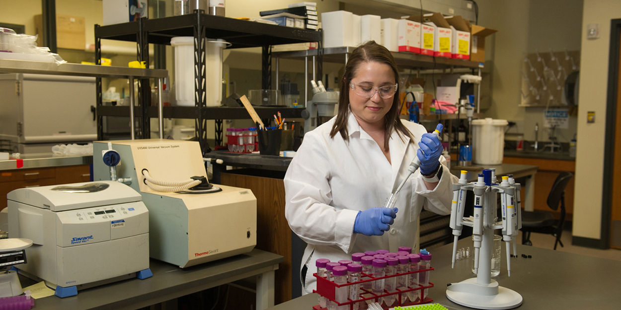 Woman working in a lab.