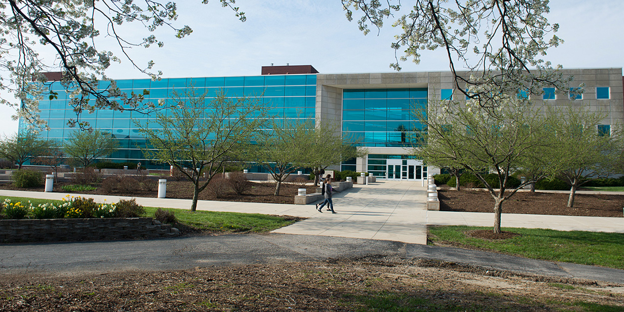 View of the SIUE Engineering Building from the South.