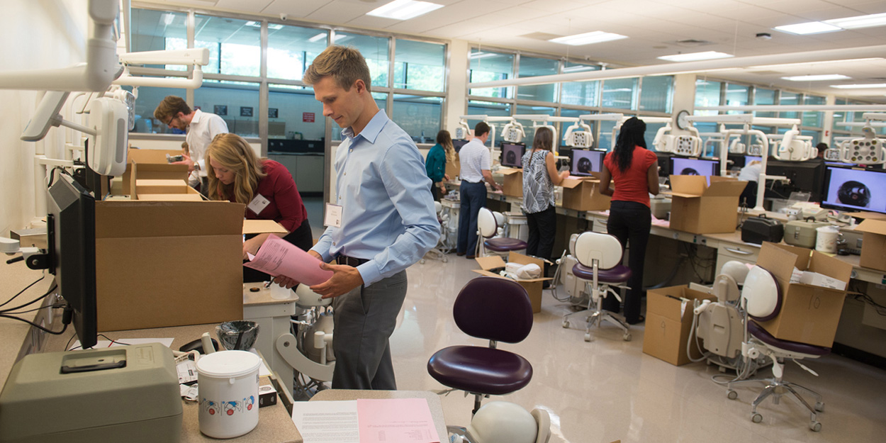 Students working in a simulation lab. 