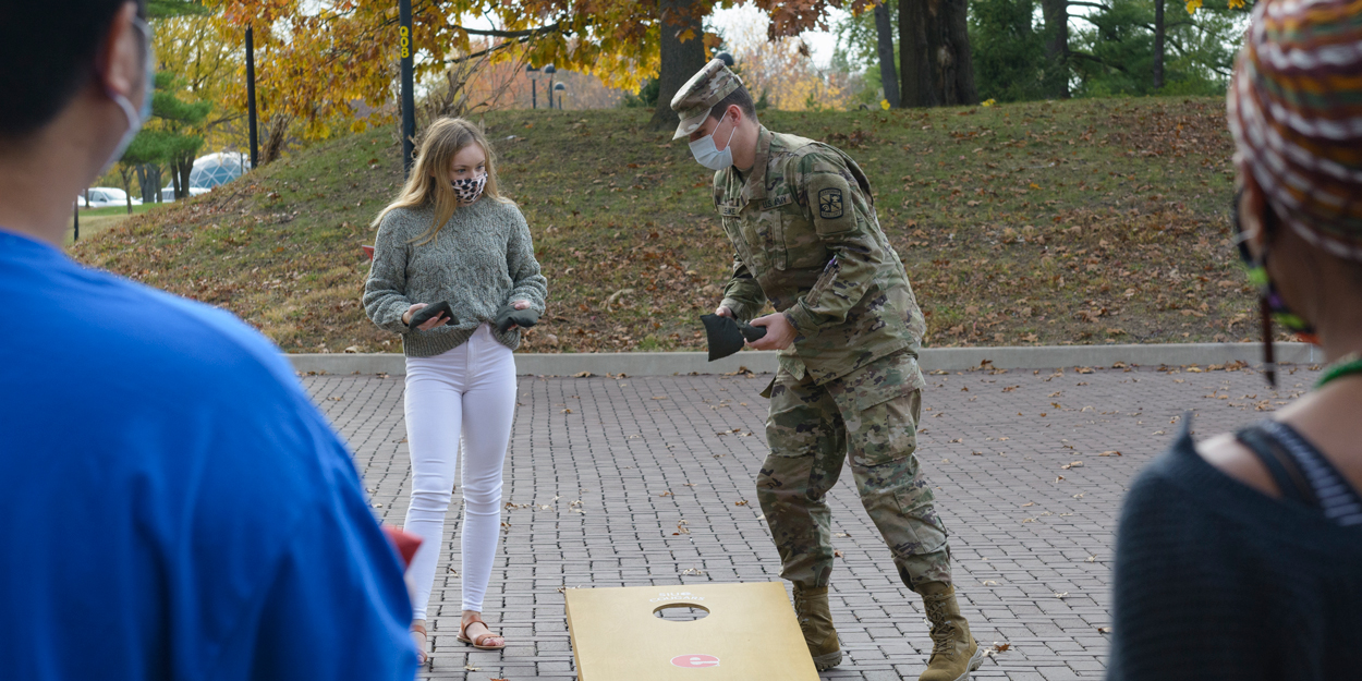 Students at SIUE.