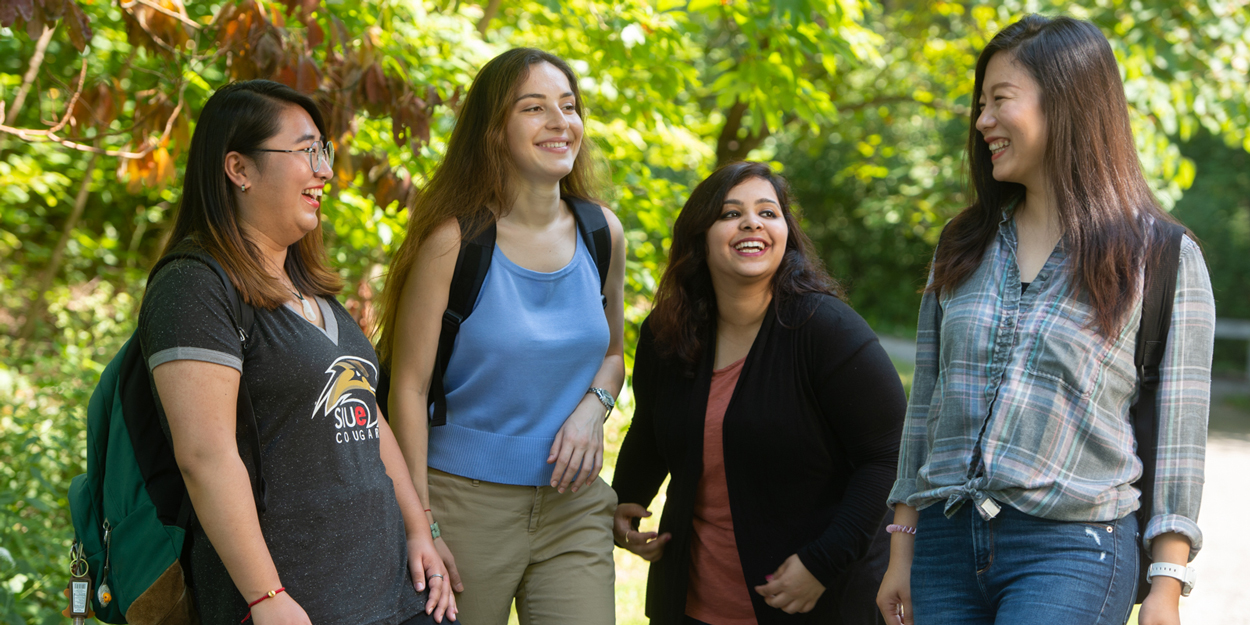 Students at SIUE.