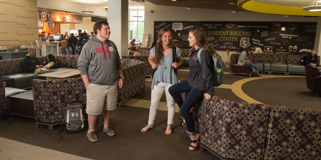 Three students in the Student Success Center at SIUE.