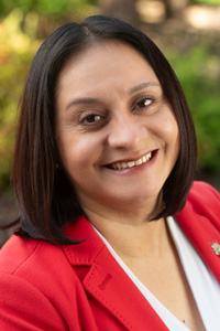 A portrait photo of Leticia Lara-Cassen